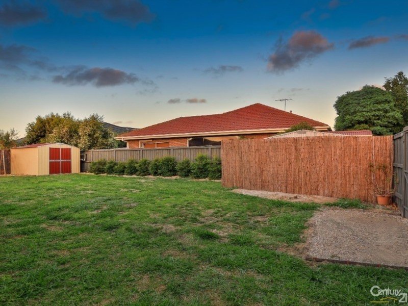 Photo - 30 Banjo Paterson Drive, Pakenham VIC 3810 - Image 16