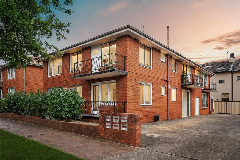 Photo - 30 Barnsbury Grove, Dulwich Hill NSW 2203 - Image 1