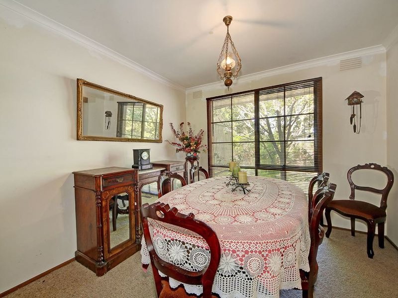 Photo - 30 Barossa Avenue, Vermont South VIC 3133 - Image 7