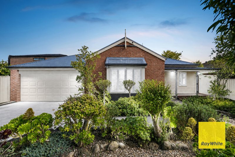 Photo - 30 Barring Boulevard, Cairnlea VIC 3023 - Image 1