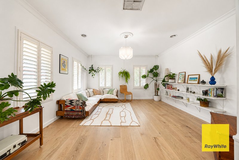 Photo - 30 Barring Boulevard, Cairnlea VIC 3023 - Image 4