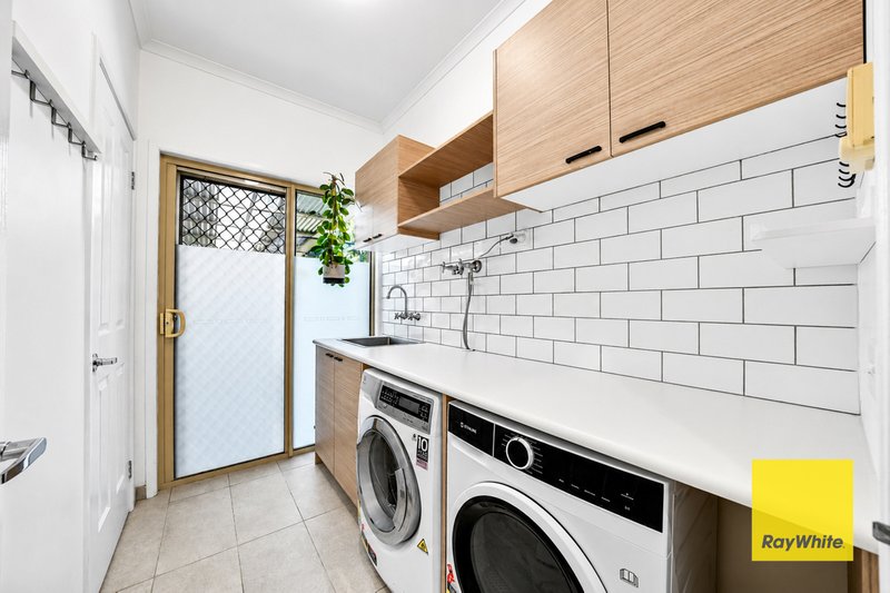 Photo - 30 Barring Boulevard, Cairnlea VIC 3023 - Image 20