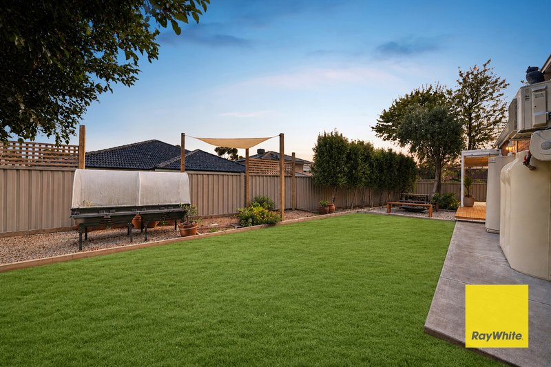 Photo - 30 Barring Boulevard, Cairnlea VIC 3023 - Image 22