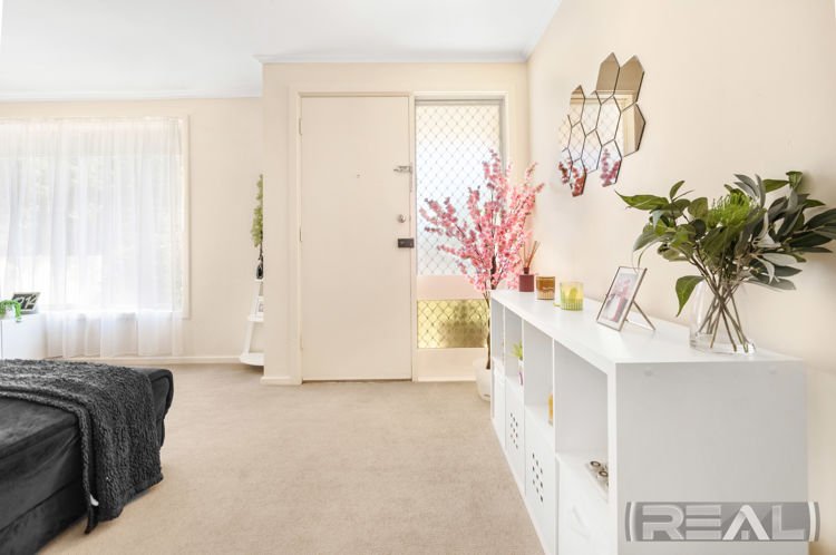 Photo - 30 Barrington Road, Elizabeth Downs SA 5113 - Image 5