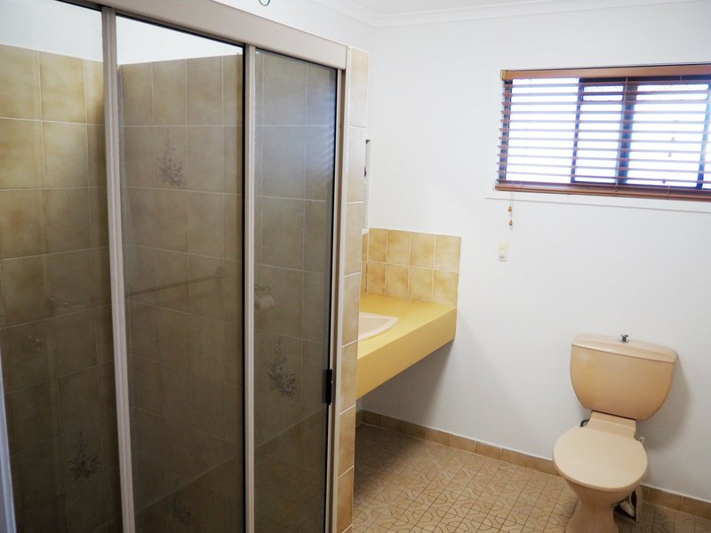 Photo - 30 Barton Street, Mount Isa QLD 4825 - Image 7