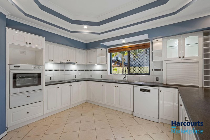 Photo - 30 Belfry Place, Oxley QLD 4075 - Image 5