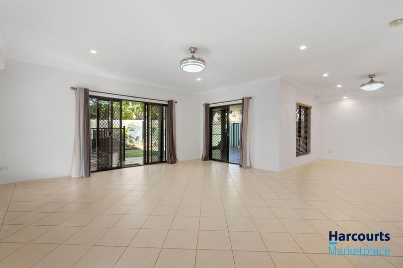 Photo - 30 Belfry Place, Oxley QLD 4075 - Image 6