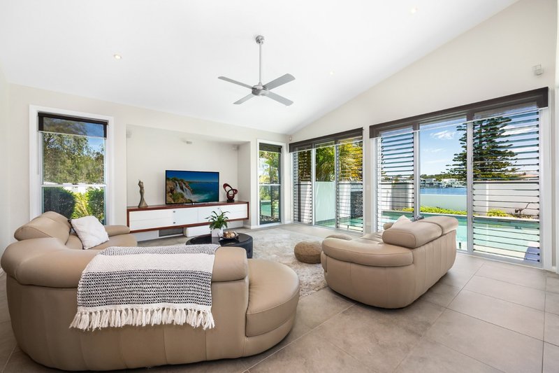 Photo - 30 Bellanboe Circuit, Pelican Waters QLD 4551 - Image 3