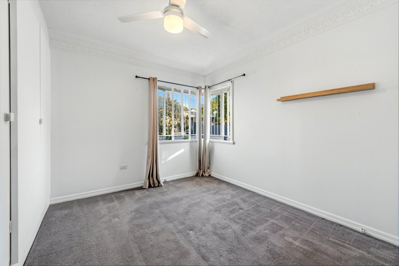 Photo - 30 Belnoel Street, Wavell Heights QLD 4012 - Image 10