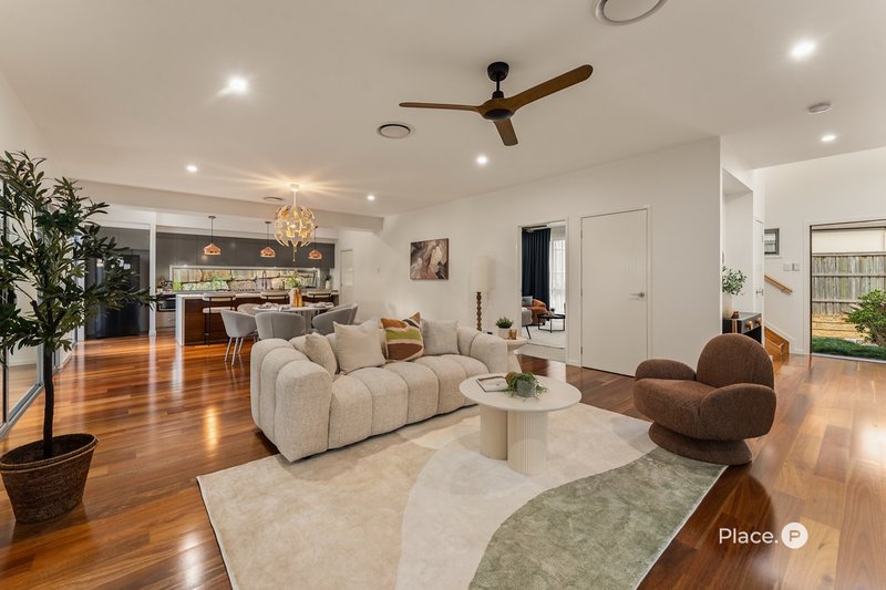 Photo - 30 Birkenhead Place, Carindale QLD 4152 - Image 4