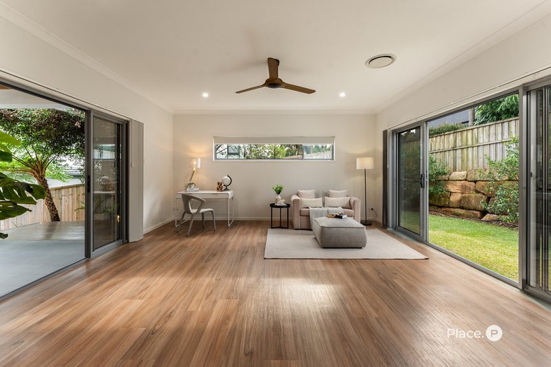 Photo - 30 Birkenhead Place, Carindale QLD 4152 - Image 6