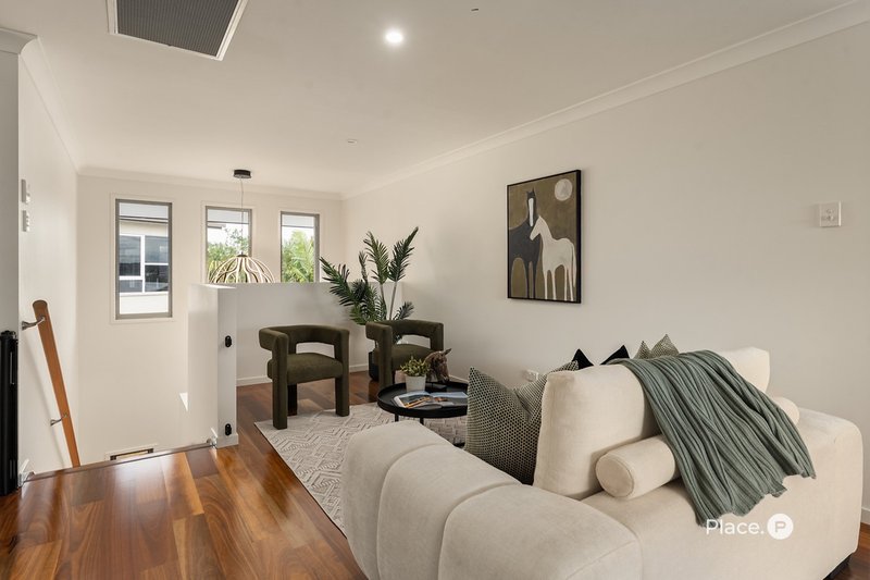 Photo - 30 Birkenhead Place, Carindale QLD 4152 - Image 7