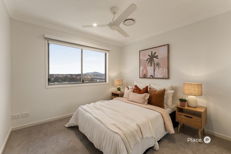Photo - 30 Birkenhead Place, Carindale QLD 4152 - Image 14