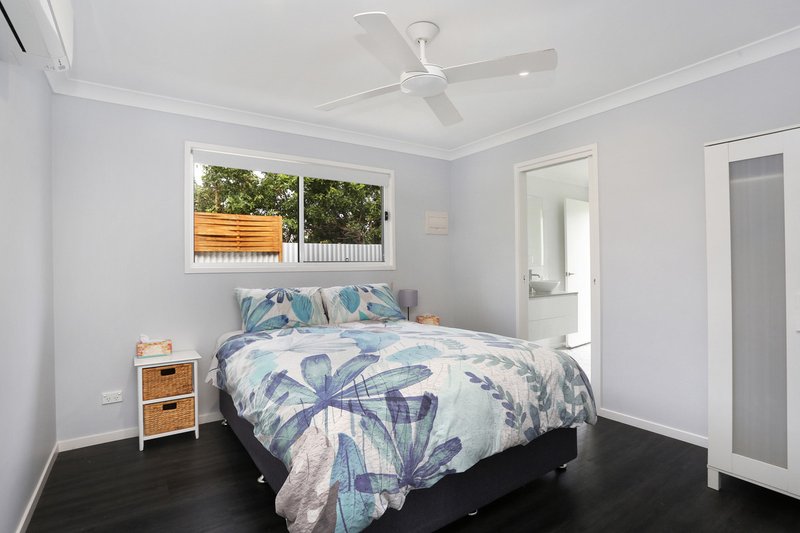 Photo - 30 Bishop Parade, Toorbul QLD 4510 - Image 11