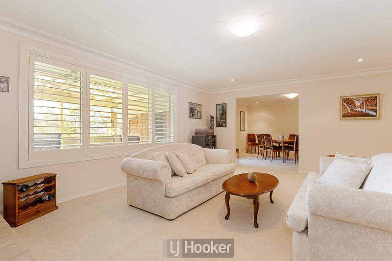 Photo - 30 Blaxland Road, Macquarie Hills NSW 2285 - Image 5