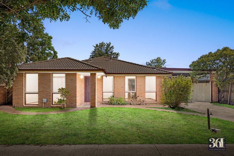 Photo - 30 Bourke Crescent, Hoppers Crossing VIC 3029 - Image 2