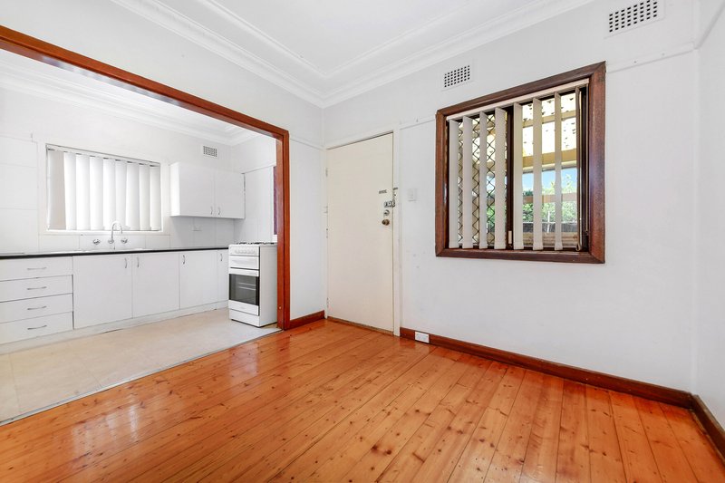 Photo - 30 Bowden Boulevard, Yagoona NSW 2199 - Image 3