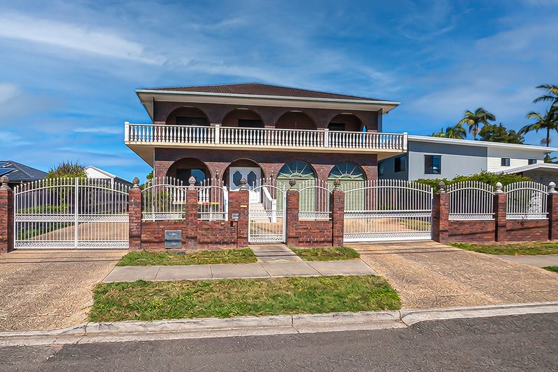 Photo - 30 Boxgrove Avenue, Wynnum QLD 4178 - Image 1