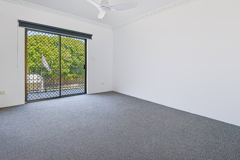 Photo - 30 Boxgrove Avenue, Wynnum QLD 4178 - Image 19