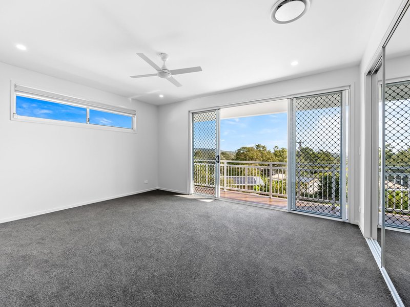 Photo - 30 Braeside Road, Bundamba QLD 4304 - Image 5