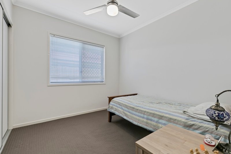 Photo - 30 Bribie Place, Mountain Creek QLD 4557 - Image 7