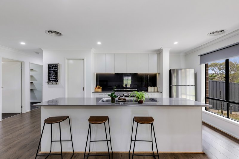 Photo - 30 Broadway , Lockwood South VIC 3551 - Image 6