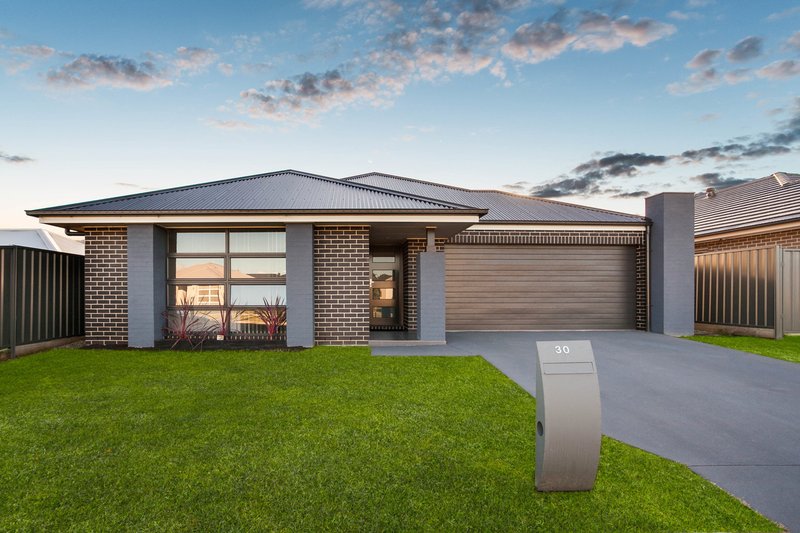 30 Brooks Reach Road, Horsley NSW 2530