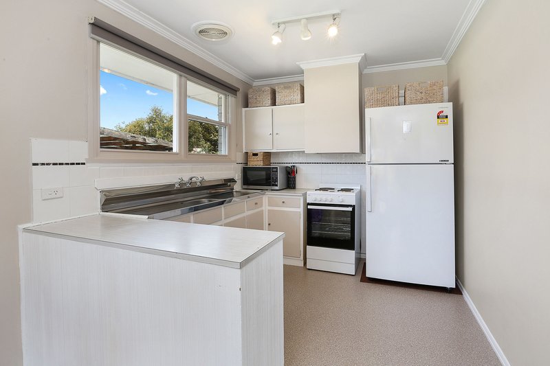 Photo - 30 Brunel Close, Lara VIC 3212 - Image 5