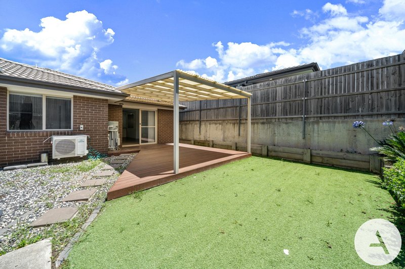 Photo - 30 Bunima Crescent, Ngunnawal ACT 2913 - Image 5