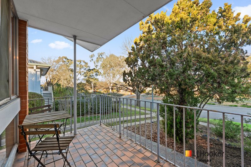 Photo - 30 Burrinjuck Crescent, Duffy ACT 2611 - Image 2