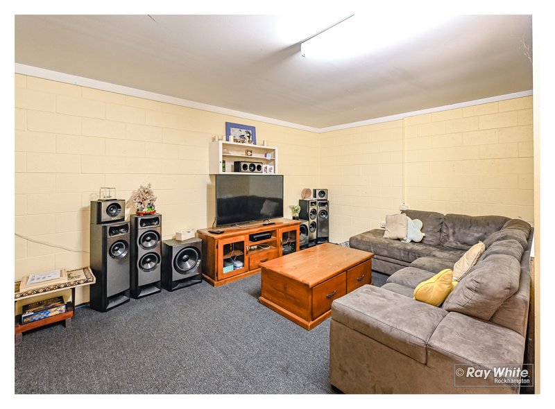 Photo - 30 Cahill Street, Kawana QLD 4701 - Image 7