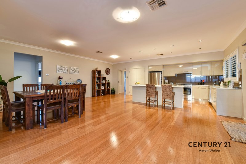 Photo - 30 Calancra Avenue, Cameron Park NSW 2285 - Image 5