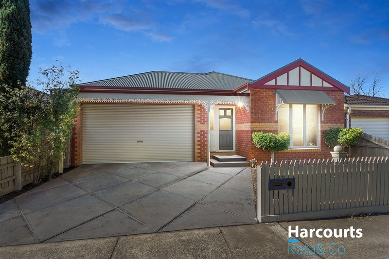 30 Cambridge Crescent, Roxburgh Park VIC 3064