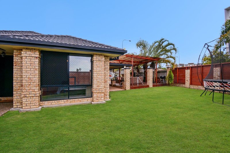 Photo - 30 Camphor Wood Court, Robina QLD 4226 - Image 17