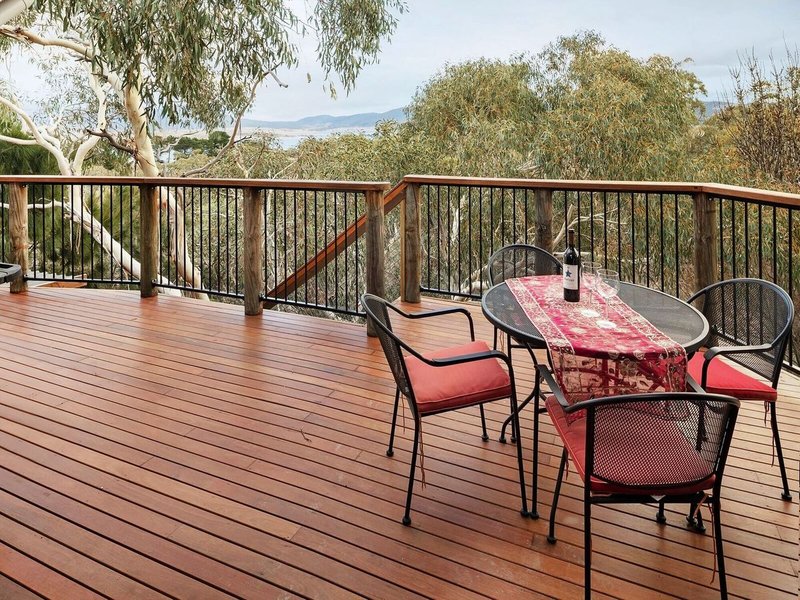 30 Candlebark Cct , Jindabyne NSW 2627