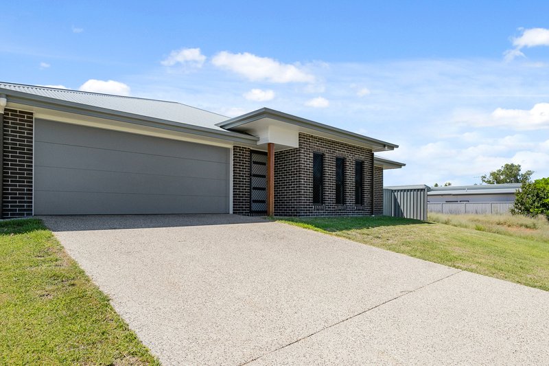 30 Canterbury Road, Emerald QLD 4720