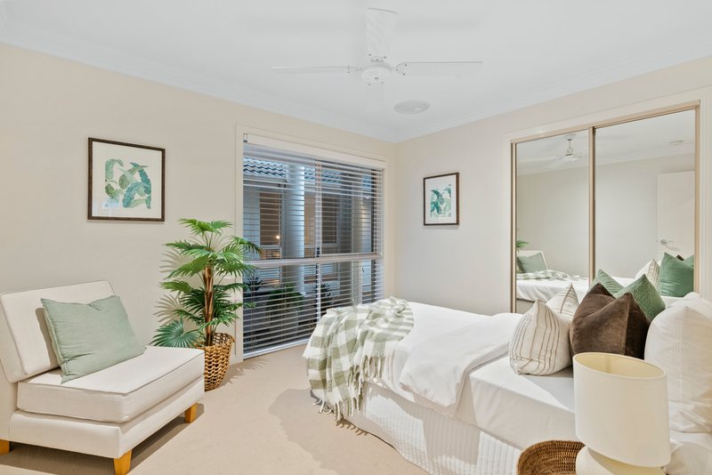 Photo - 30 Caravel Court, Raby Bay QLD 4163 - Image 18