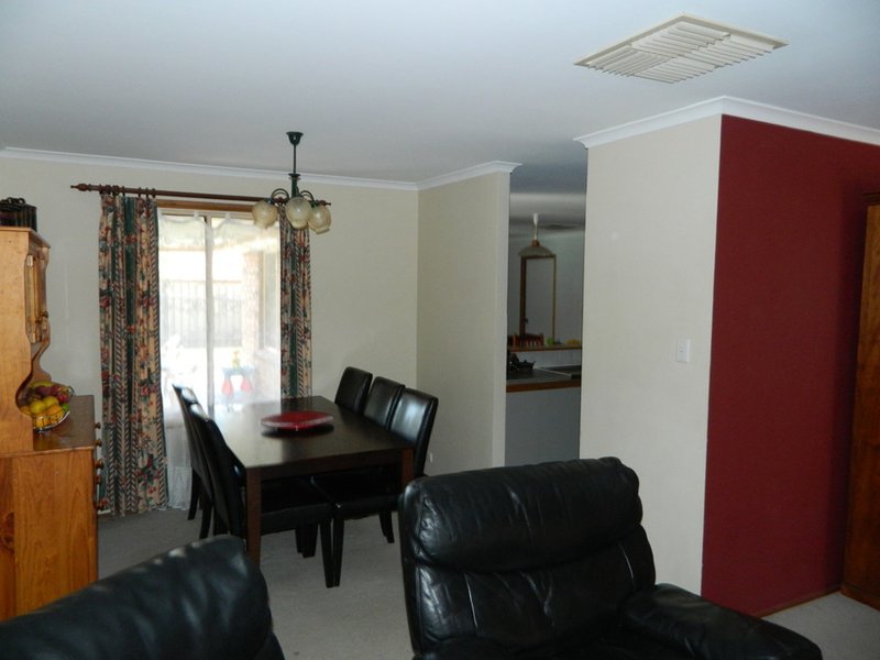 Photo - 30 Causby Crescent, Willaston SA 5118 - Image 2