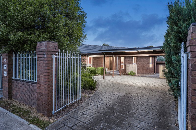 30 Charles Green Avenue, Endeavour Hills VIC 3802