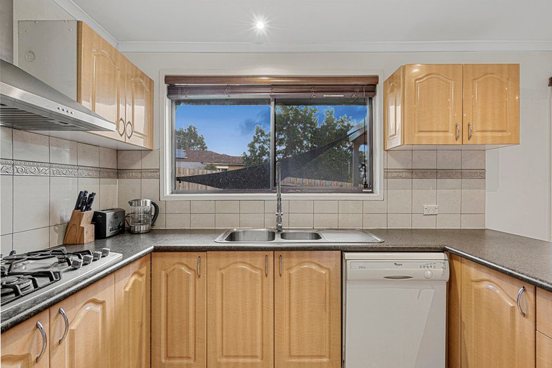 Photo - 30 Charles Green Avenue, Endeavour Hills VIC 3802 - Image 2