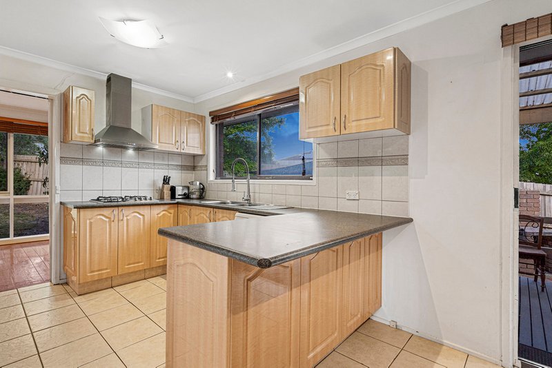 Photo - 30 Charles Green Avenue, Endeavour Hills VIC 3802 - Image 3