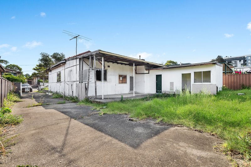 Photo - 30 Charlotte Street, Campsie NSW 2194 - Image 4