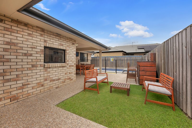 Photo - 30 Chase Crescent, North Lakes QLD 4509 - Image 14