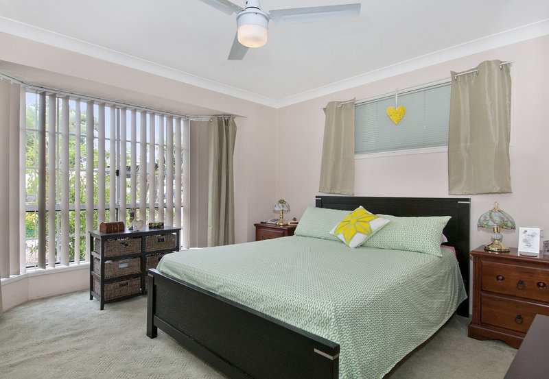 Photo - 30 Chifley Drive, Bethania QLD 4205 - Image 9