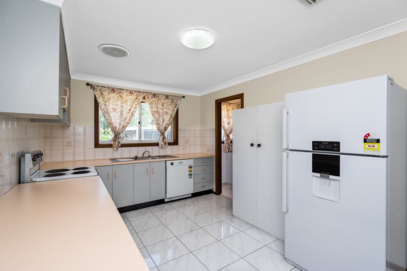 Photo - 30 Chifley Drive, Dubbo NSW 2830 - Image 3