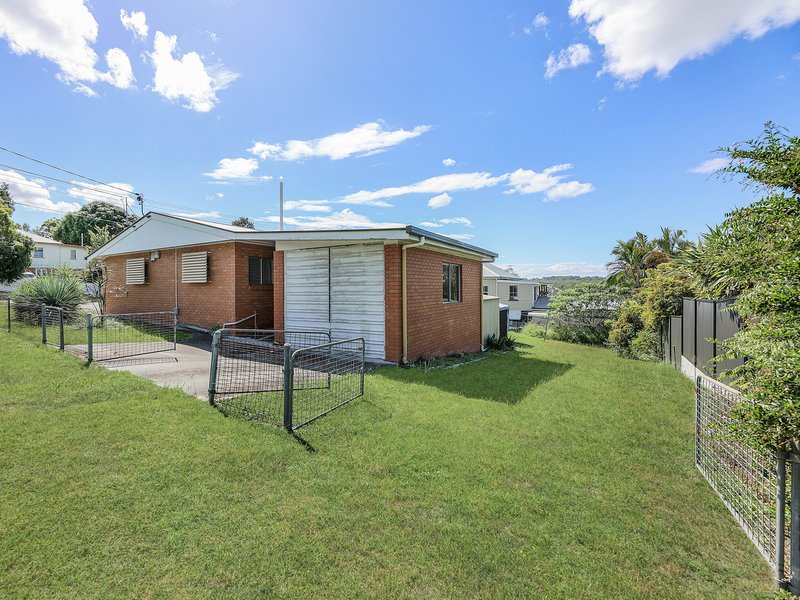 Photo - 30 Chilcot Street, Silkstone QLD 4304 - Image 11