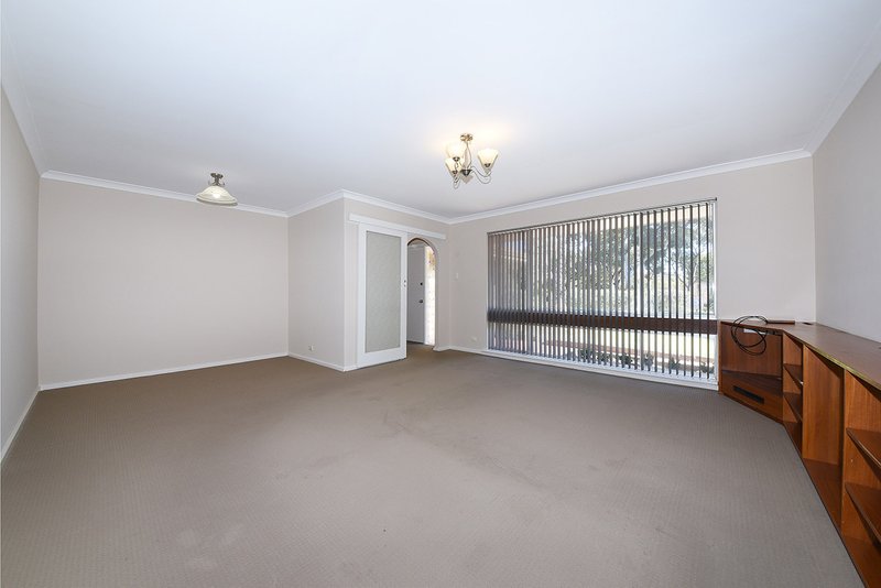 Photo - 30 Civic Drive, Wanneroo WA 6065 - Image 11