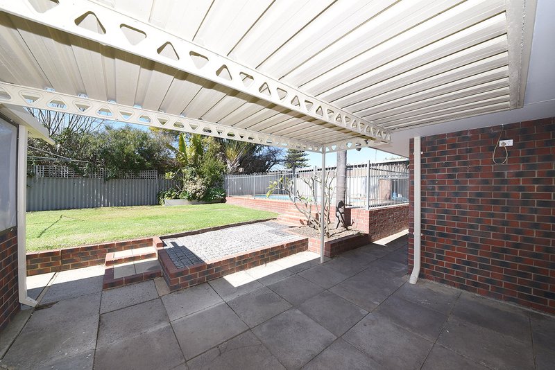 Photo - 30 Civic Drive, Wanneroo WA 6065 - Image 25