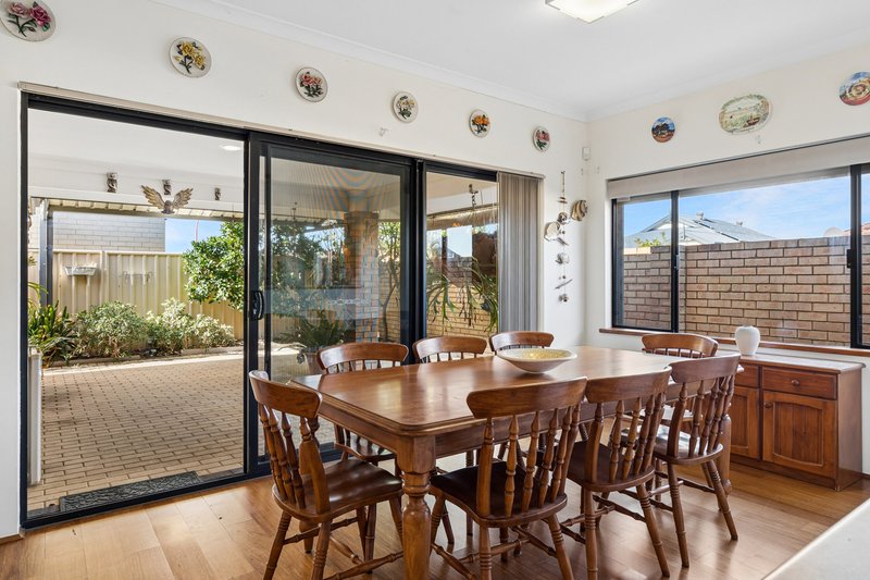 Photo - 30 Claridge Circle, Thornlie WA 6108 - Image 11