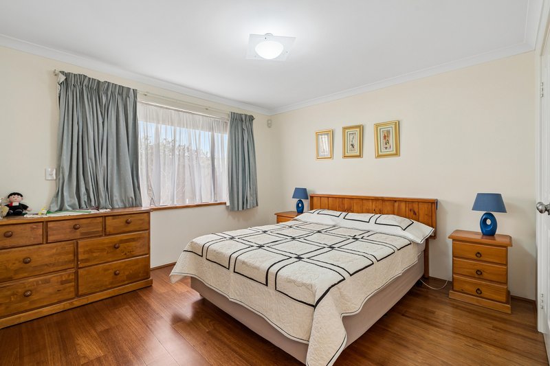 Photo - 30 Claridge Circle, Thornlie WA 6108 - Image 15